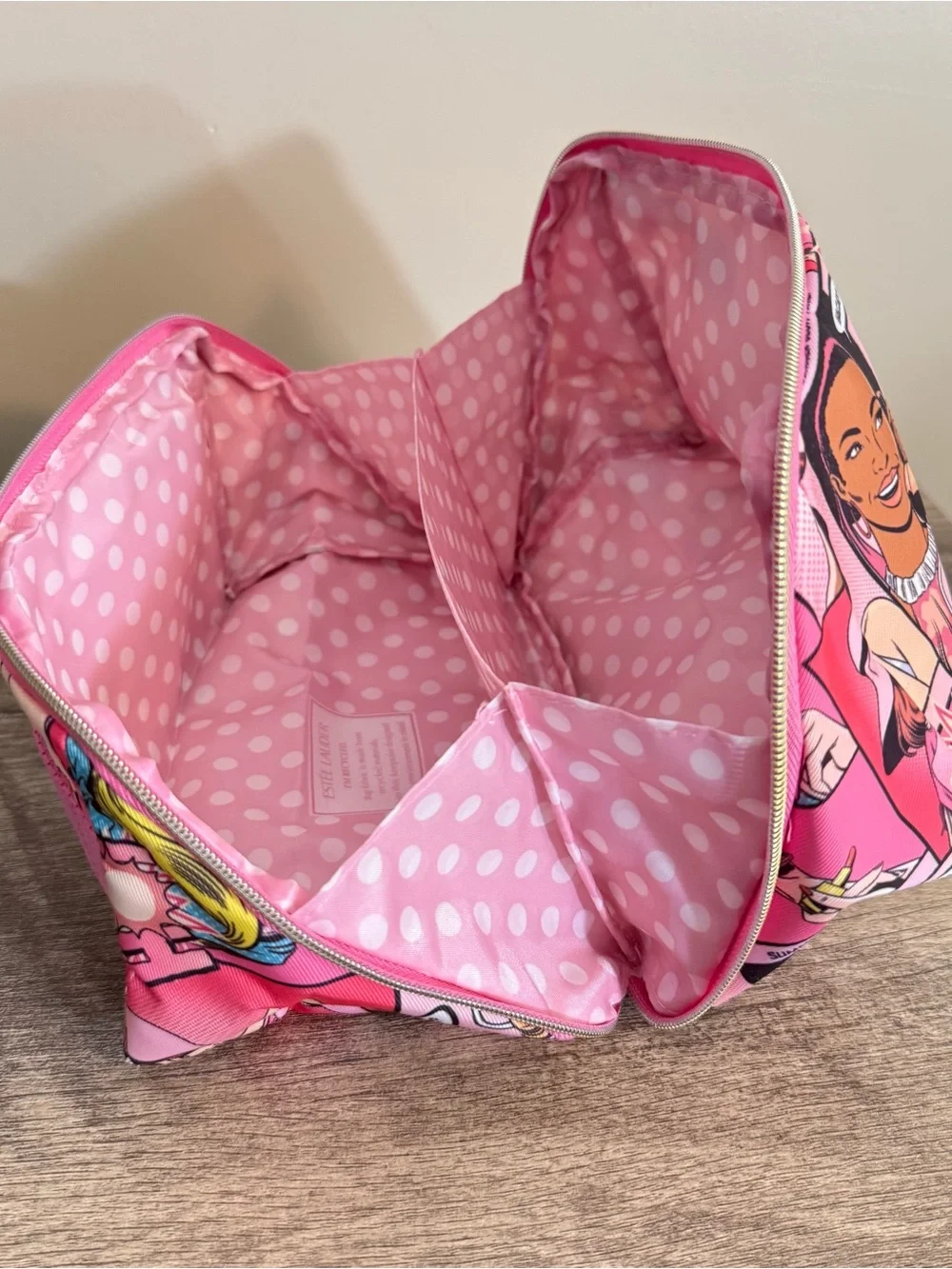Estée Lauder exclusive Travel Cosmetics Makeup Bag Pink Comic Book Design